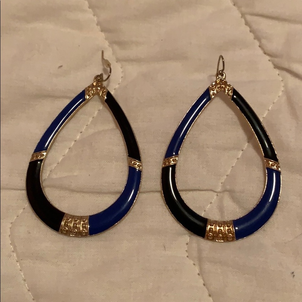 Oval earrings